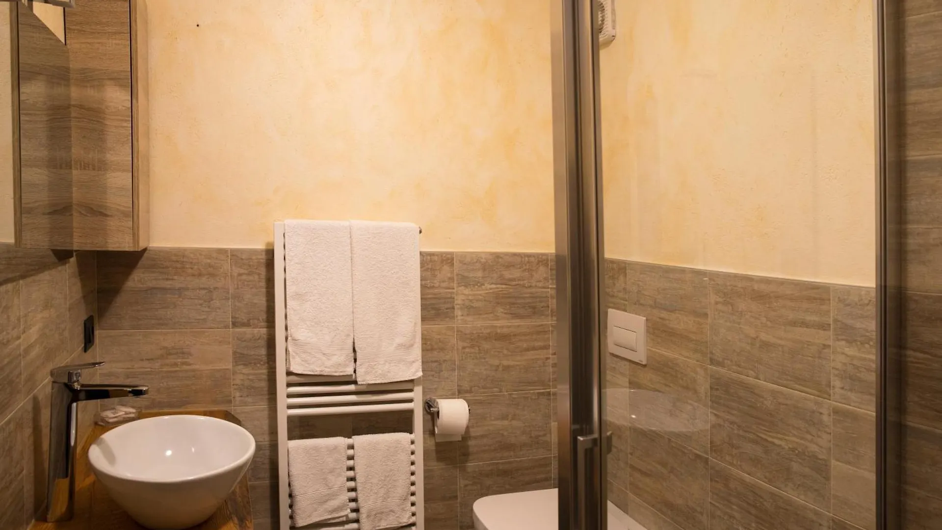 Albergo Ristorante Da Elia Sant'Omobono Terme Hotel